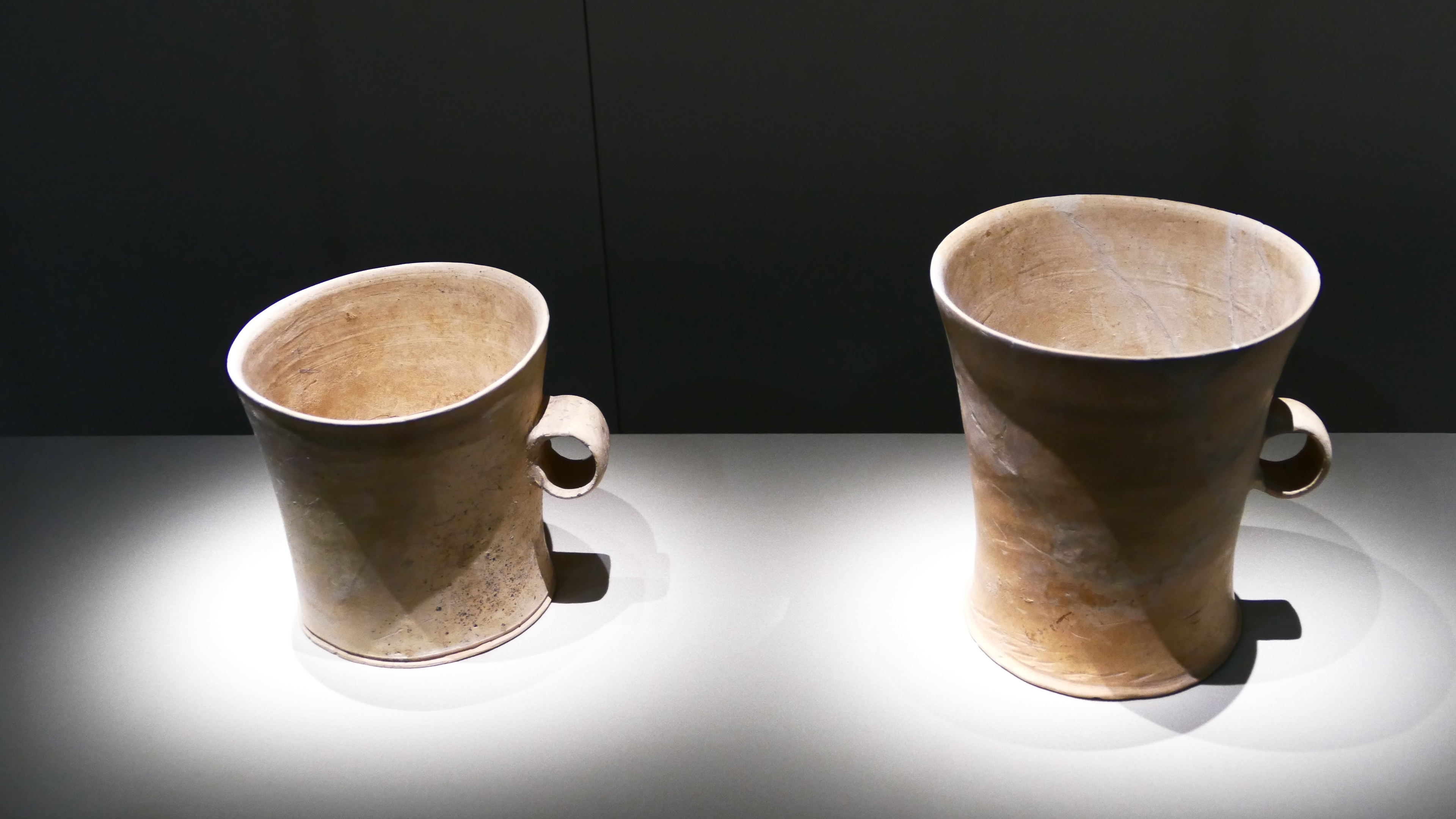 五千年前遗址挖出"马克杯",先民其实很时尚