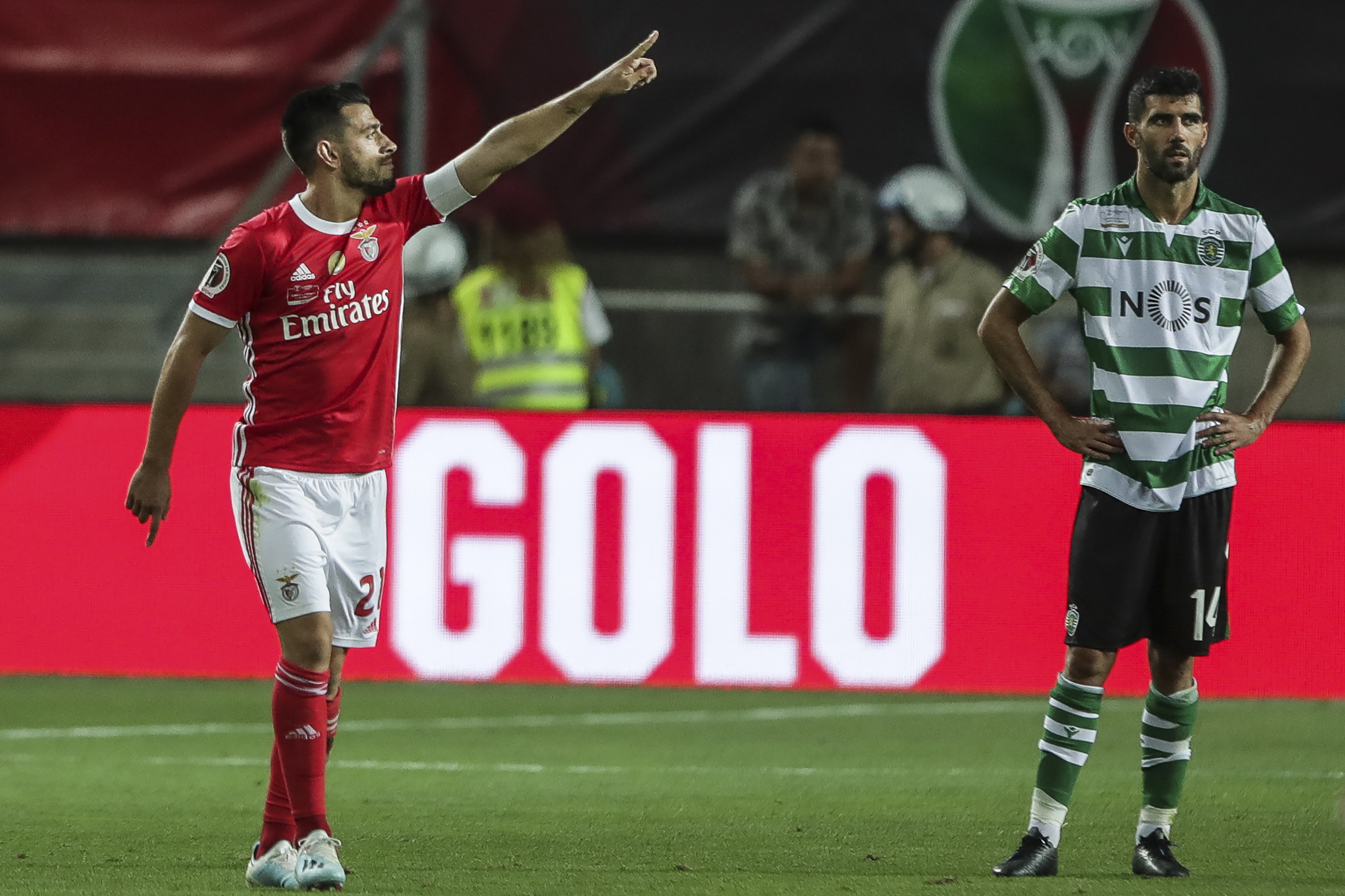 足球——葡萄牙超级杯:本菲卡夺冠