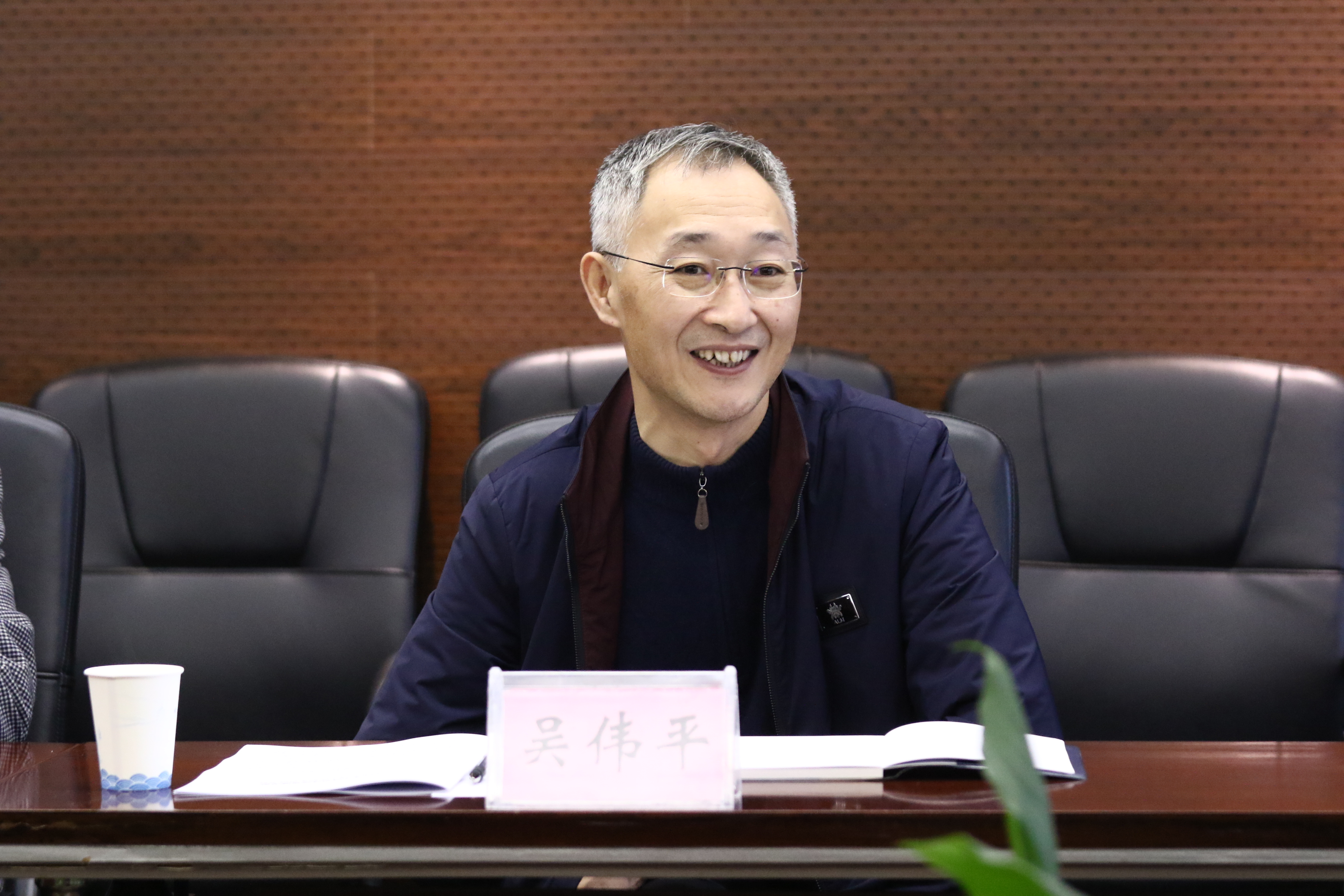 盘石田宁出席省政府经济调研座谈会:给予中小企业更精准支持