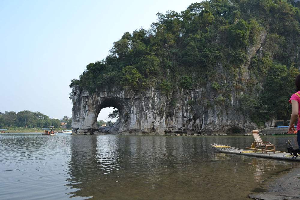 象鼻山美景:波瀾壯闊的象鼻山,真是千姿百態,美不勝收!