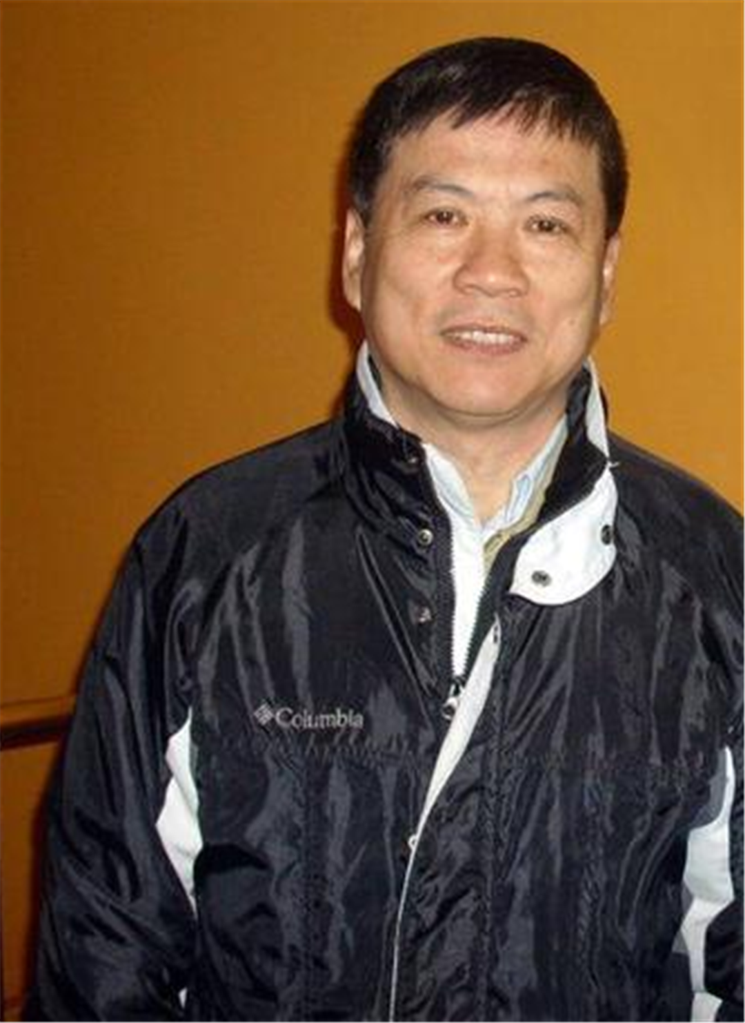 北影男星相貌忠厚 80年代演农村小伙走红 如今64岁 妻子也是演员