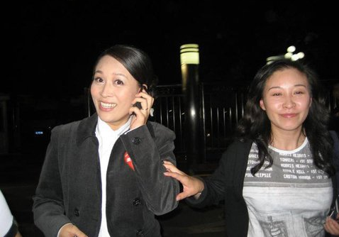 52岁的那英姐姐女人味十足,差距不是一般大,难怪蔡国庆会爱上她