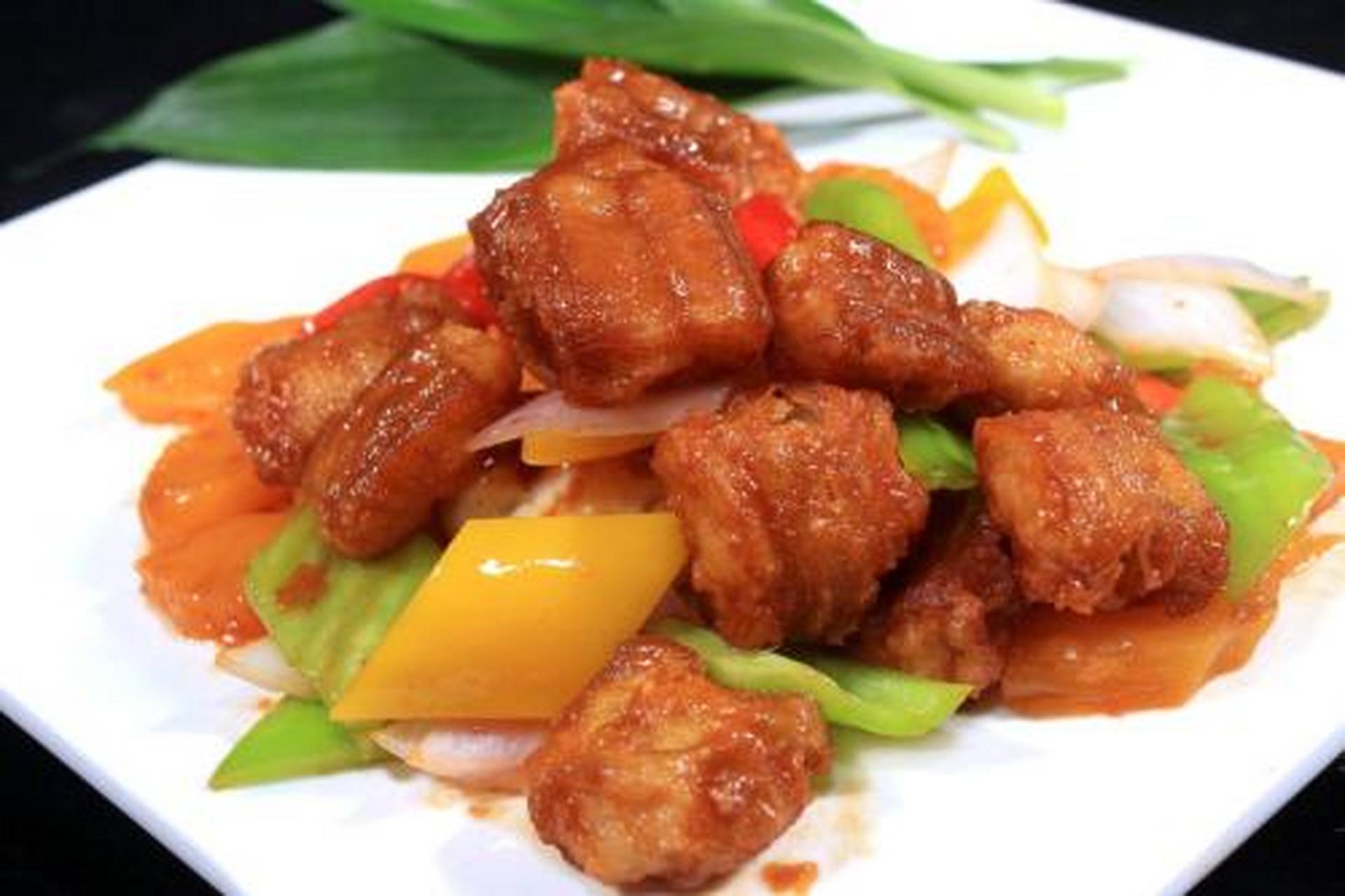 城市小吃地图#湘西酸肉是湘西苗族和土家族传统风味佳肴,味辣微酸以 