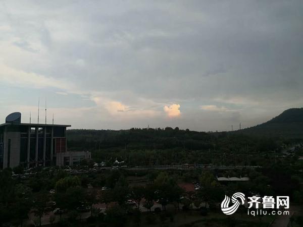 海麗氣象吧|滕州,山亭現雷雨雲團 今晚將迎雷雨 6級陣風