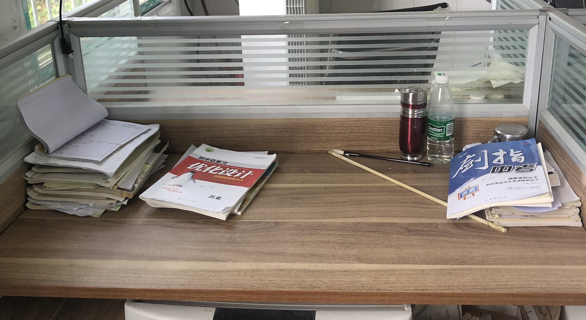 教师办公桌 - 热门商品专区