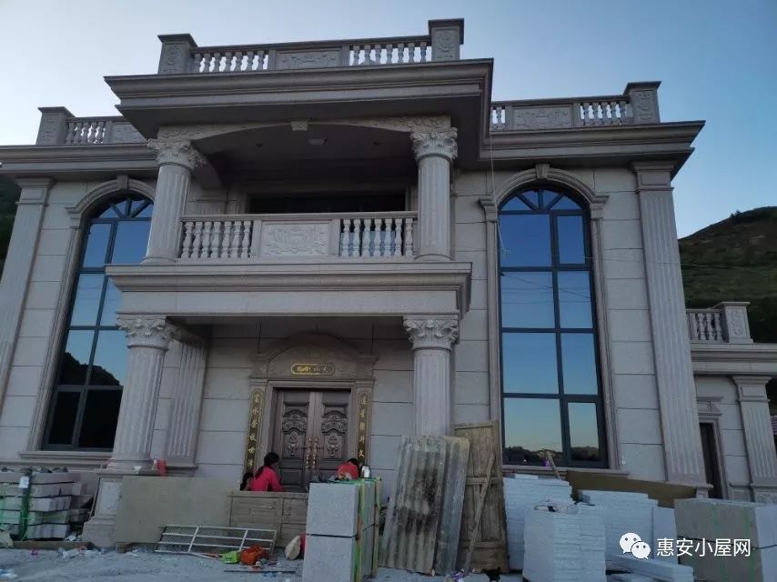 9月18日那天,惠安东岭东保的一男子 在安溪县长坑水缸村一户厝主家搞