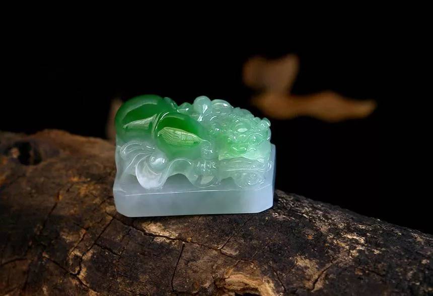 李嘉诚的风水秘密被曝光:888只貔貅镇守亚洲首富之财!