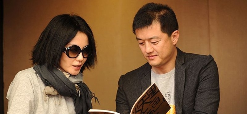 她是王菲的"贵人,娱乐圈中有名的女强人,丈夫却一直不温不火