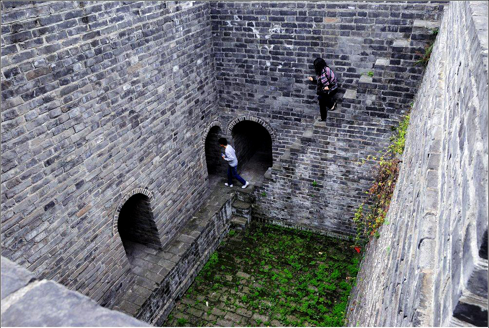 荆州古城藏兵洞——悠久历史的军用设施