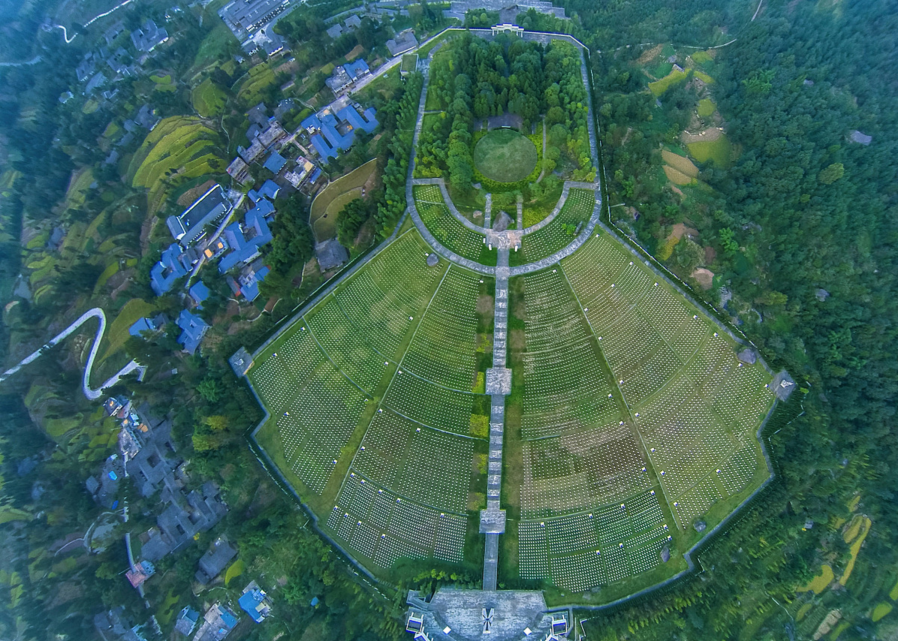 风水墓地图片欣赏图片