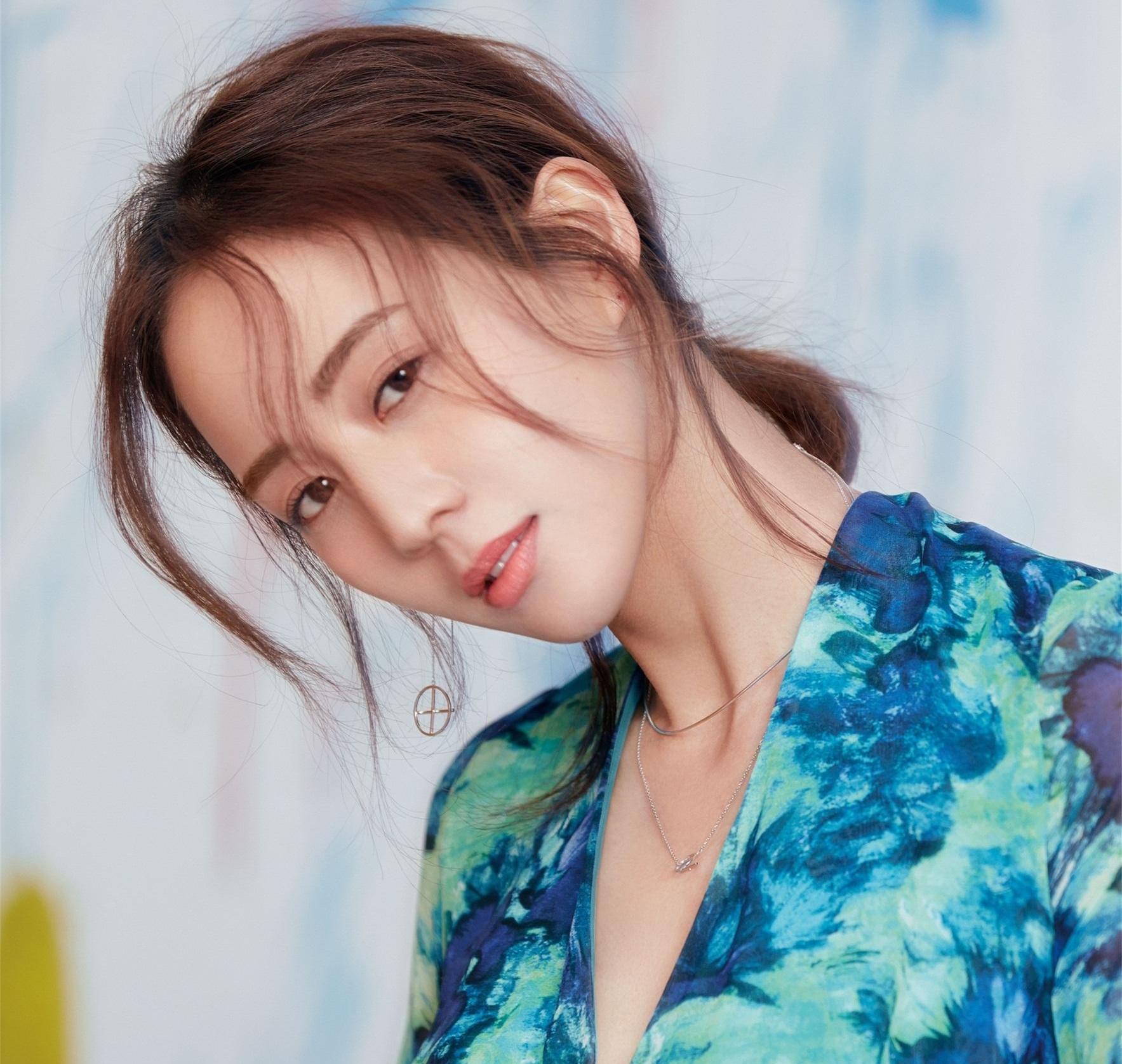 张钧甯一组圈粉无数的照片,满屏婉约柔美气质