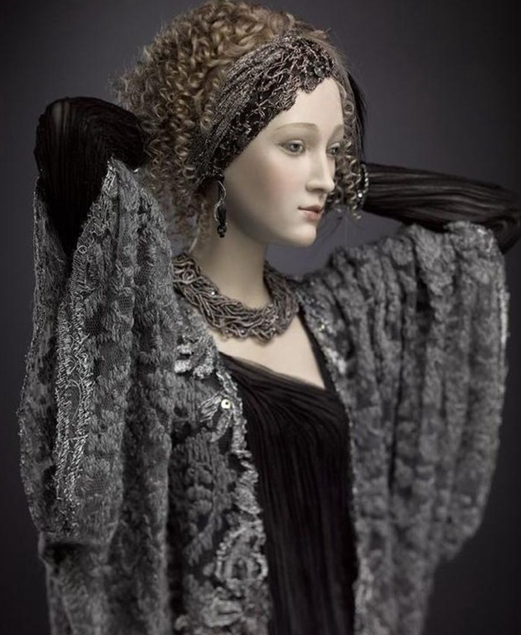 世界上最贵的"娃娃",上百万的不算啥,网友:图4可以买两套房