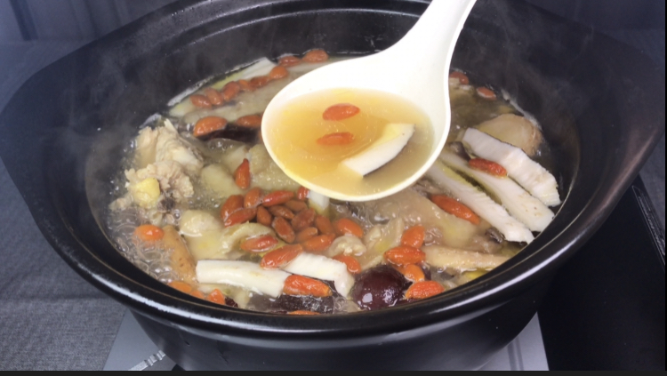 广东靓汤:椰子鸡汤。非常好喝,又营养