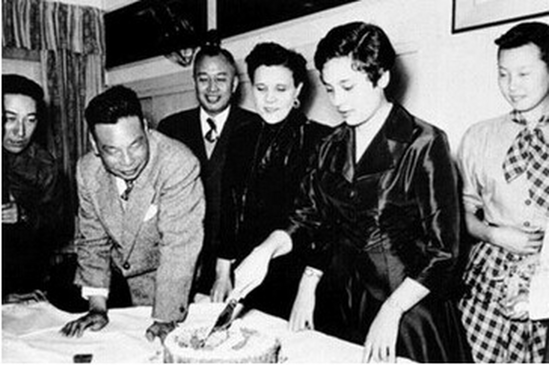 蒋经国有好几个儿子,可只有一个女儿蒋孝章,蒋经国把她当掌上明珠供着