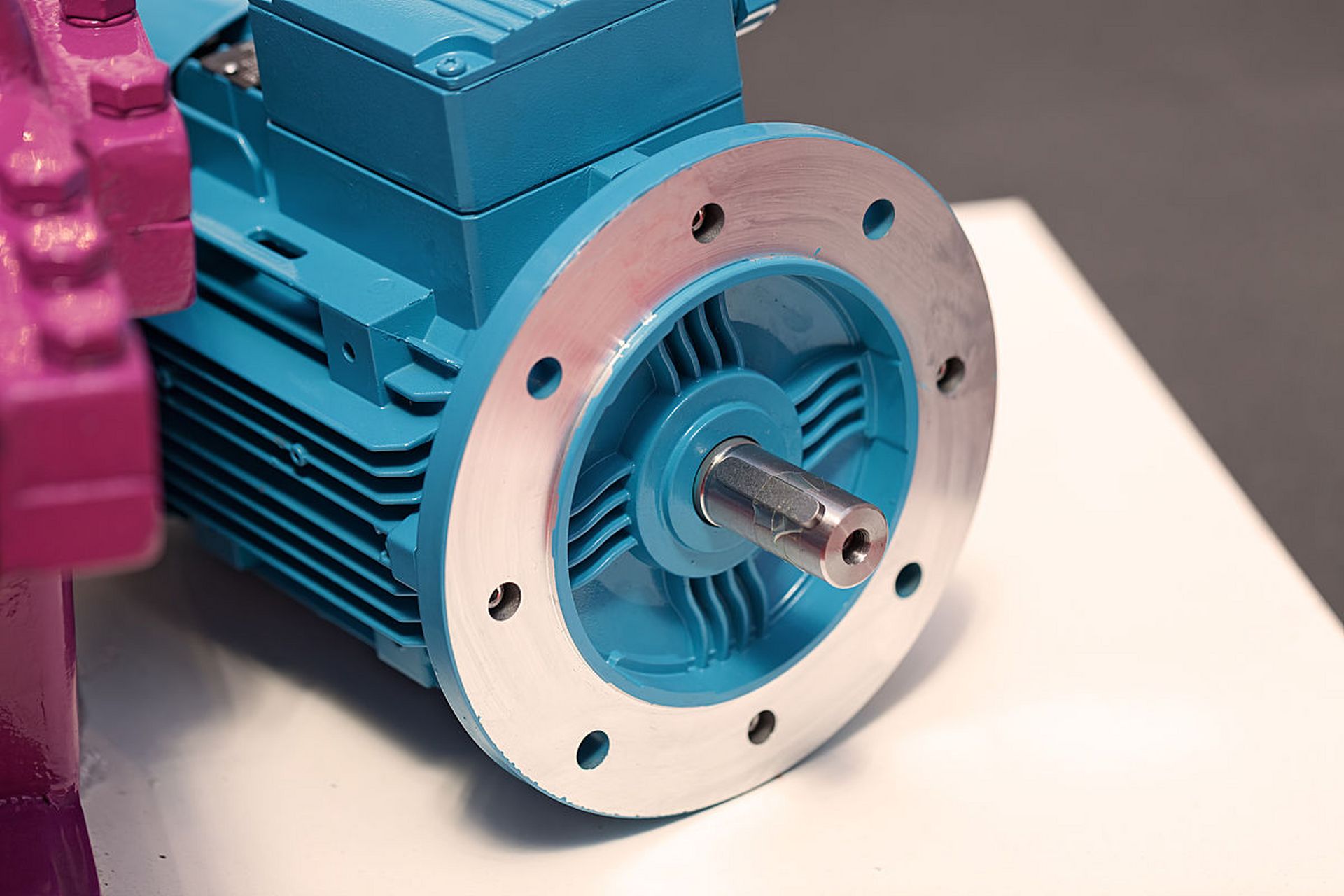 减速器3c710n齿轮箱3tkcv280n三级减速机的速比计算公式是机械传动