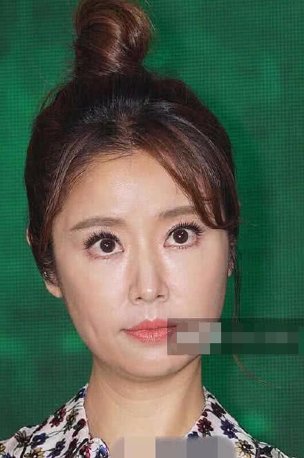 林心如上演侧颜杀!马术造型超惊艳!网友:仿佛又见"如萍"!