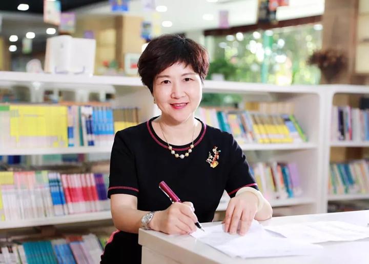 杭州崇文实验学校俞国娣谈美好教育:把世界变成学生的教材