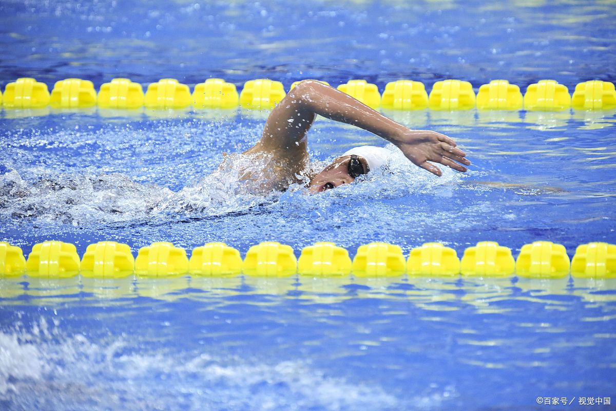 自由泳的动作要领:技巧与姿势解析