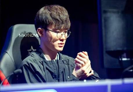 skt 英雄联盟第一人faker李瓜皮黑历史大曝光
