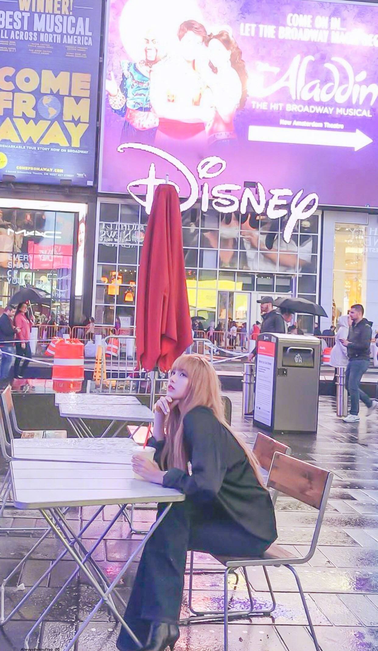 泰国美女lisa晒纽约旅行照,网友看后炸锅了