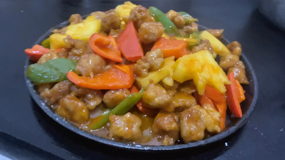 菠萝咕噜肉,流口水的广东菜
