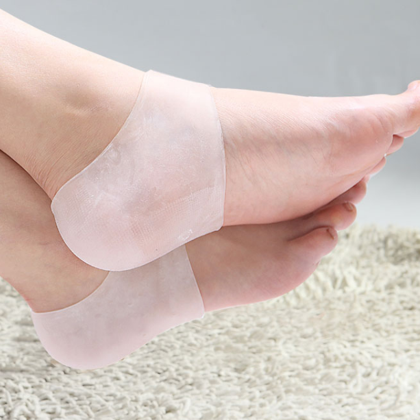 贴合脚后跟形状,有效防干裂,去老茧,不影响穿鞋,还你嫩滑的足部