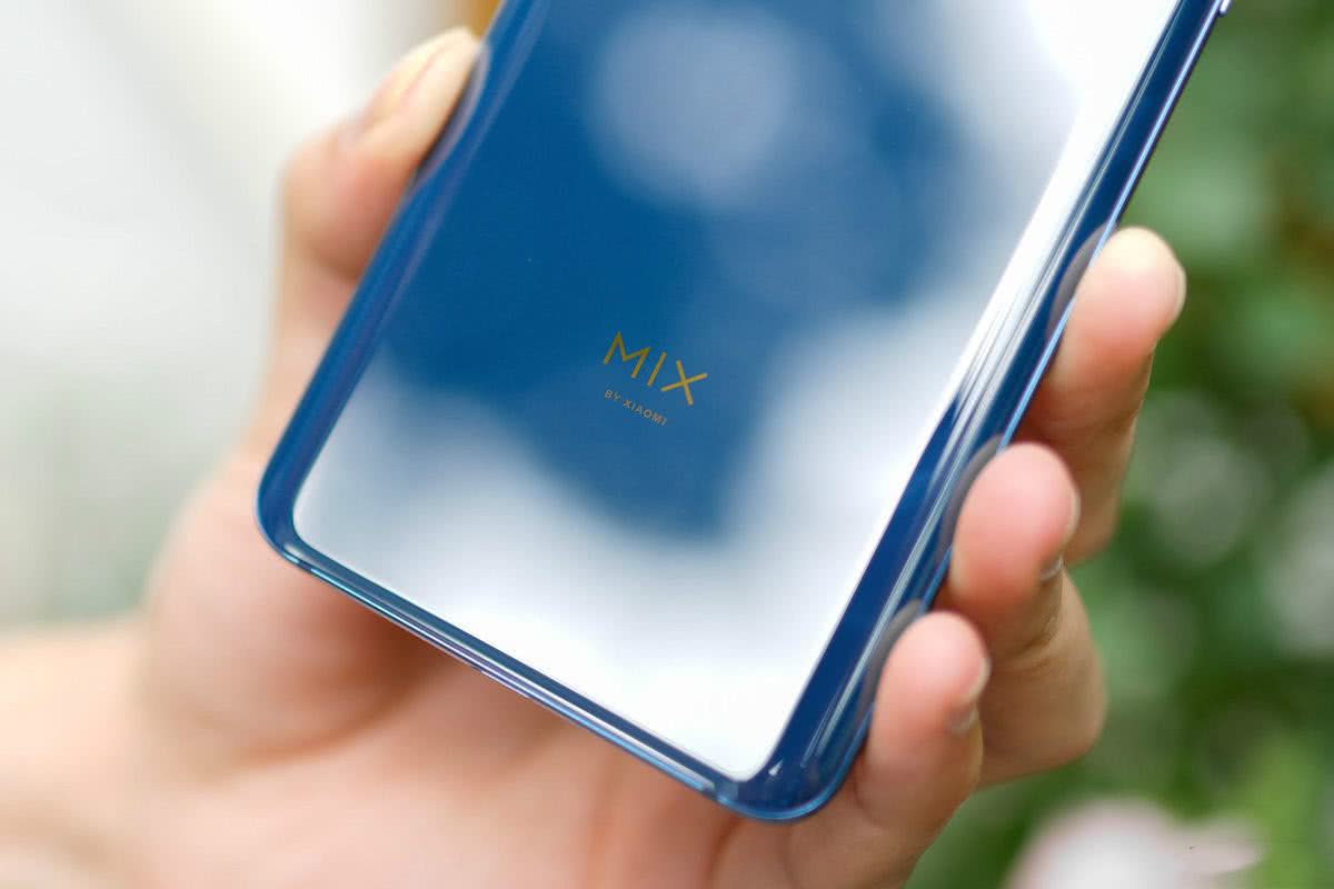 小米mix 4概念图曝光,真全面屏 竖排四摄 120hz,真的很期待!