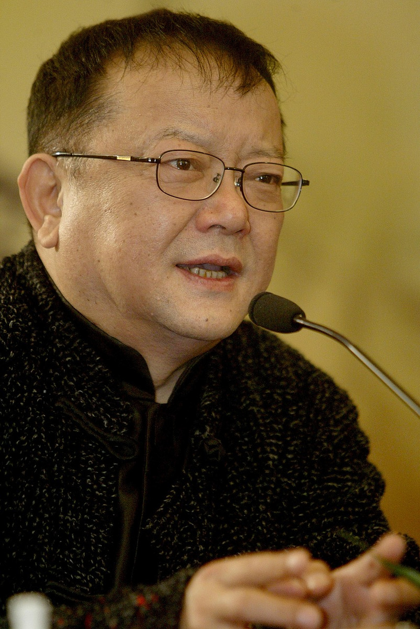 知名演员王刚清空多个平台账号,甚至连粉丝群都解散了,王刚也是大贪官