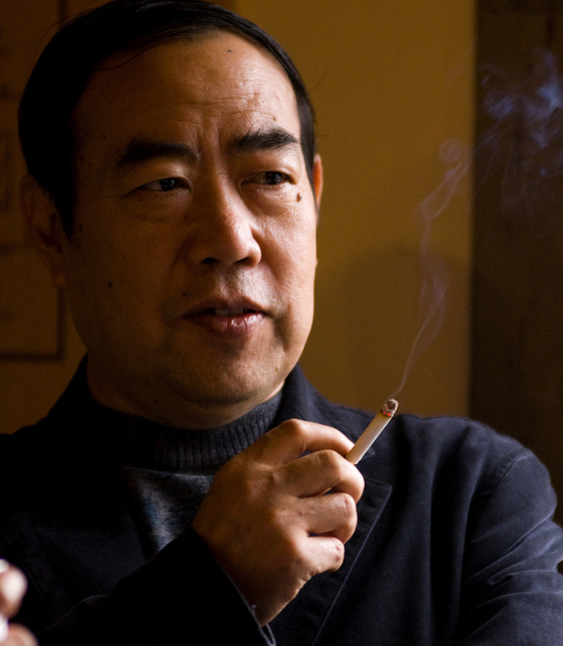 一个来自俄罗斯的年轻貌美有着金色发色的美女,首次