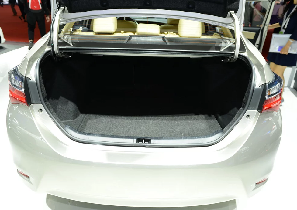 精致的外形设计,一汽丰田-卡罗拉,给你不一般的视觉体验