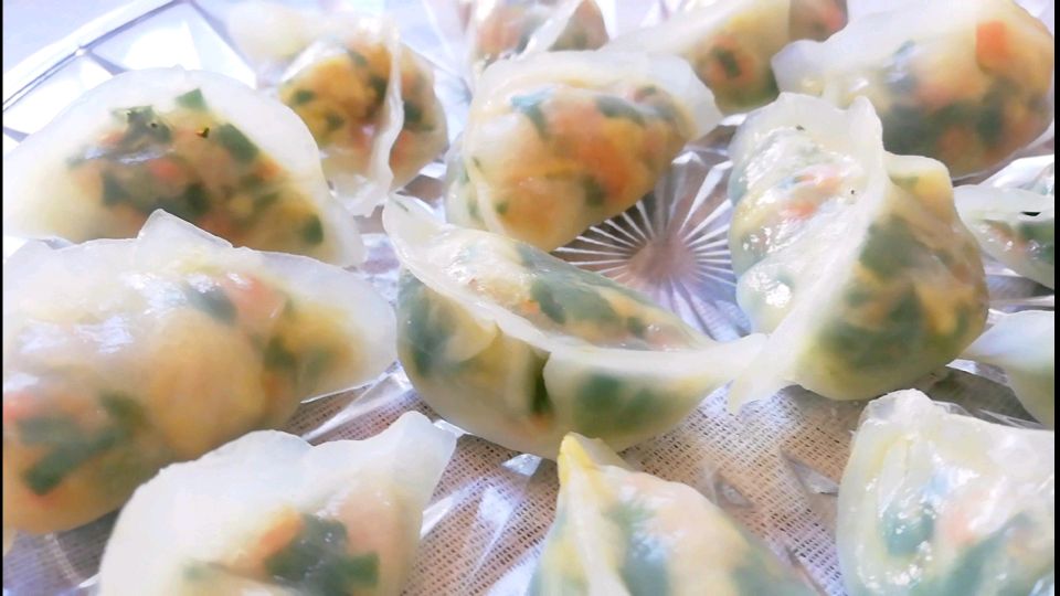 做水晶饺子,和面是关键,掌握这两点,晶莹剔透,比饭店的还好吃