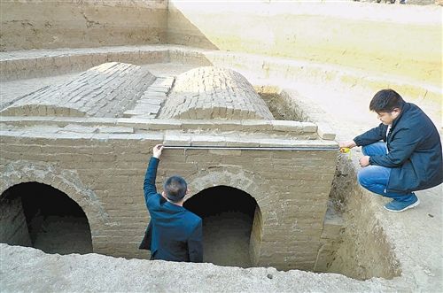 内蒙发现18岁辽国公主墓,打开棺盖的一刹那,考古队瞬间热泪盈眶