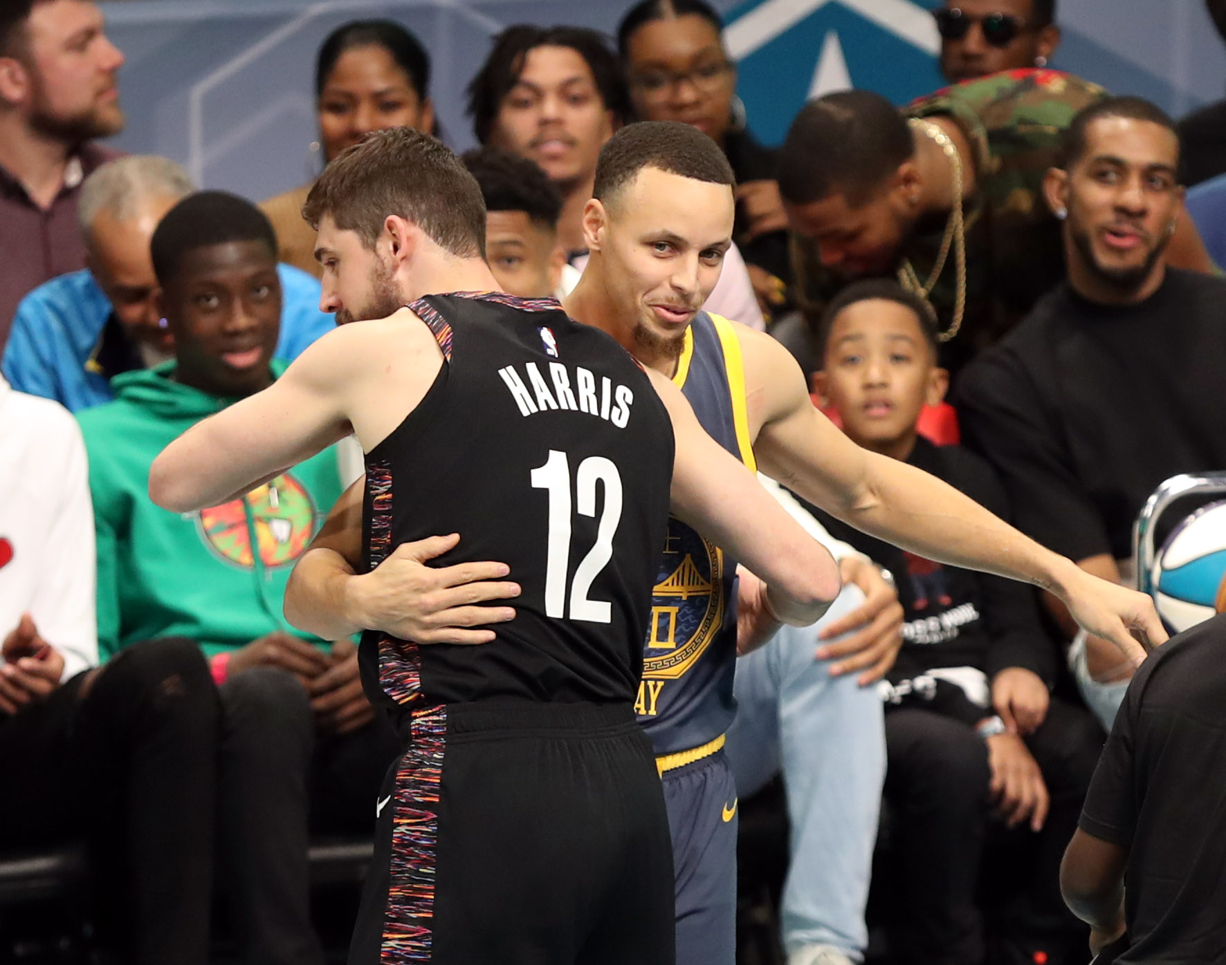 篮球——2019nba全明星:哈里斯捧得"三分王"