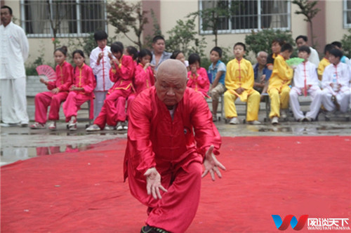 胡秀群祝贺网谈天下成功投资高皇庙