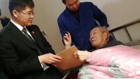 铁笔判官的"绕指柔" 北京海淀法院青年执行法官孟凯锋