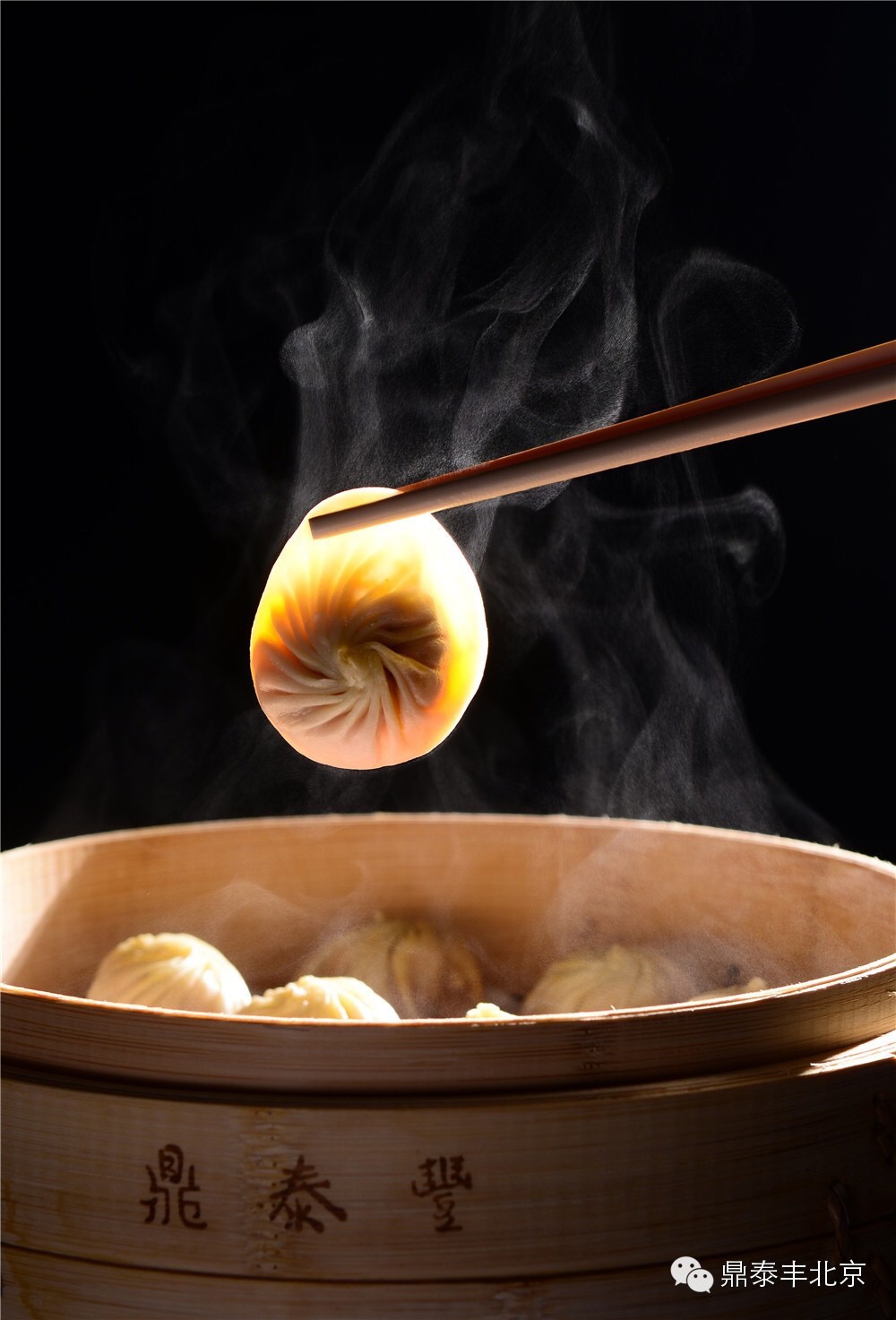 封住汤汁美味,正确优雅地吃小笼包总共分几步?