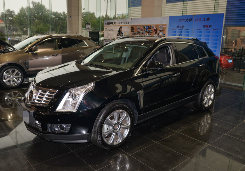 凯迪拉克srx-3.6l 旗舰型,成熟稳重很有安全感,全身比例很协调