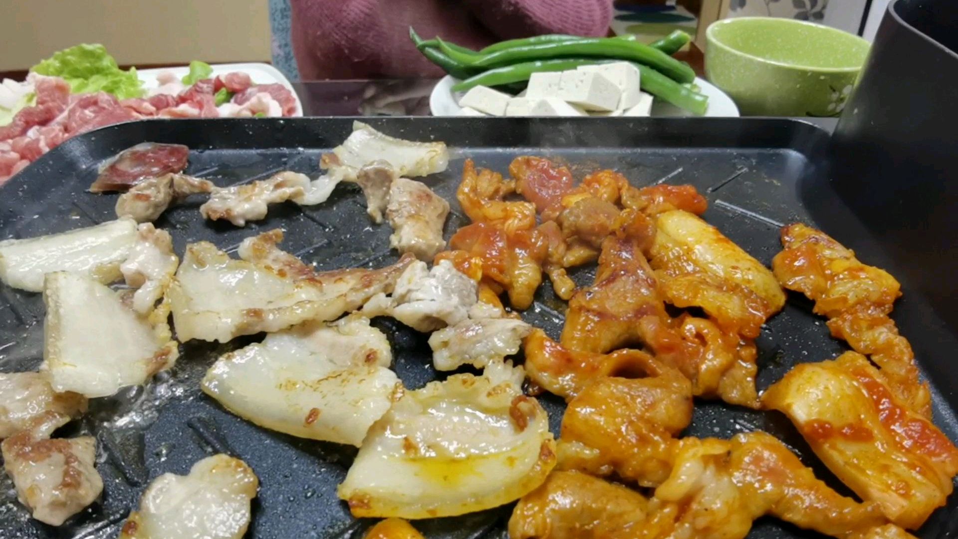 48块买了2斤五花肉,在家做自助烤肉吃,太美味了