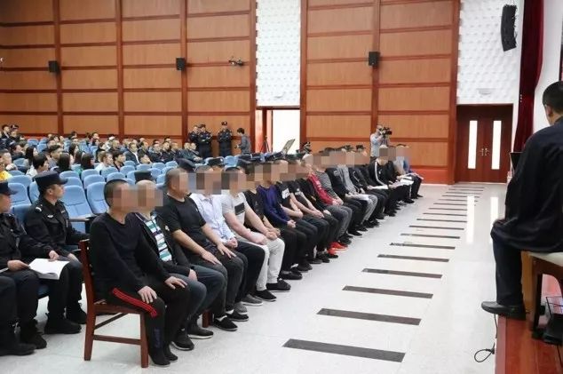 通辽"黑老大"冯强犯罪细节公布