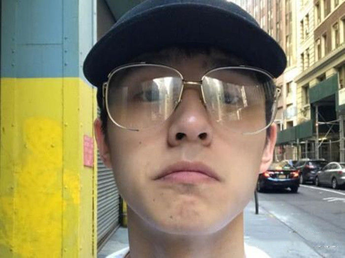 娱乐圈小鲜肉卸妆后照片,看到王俊凯心态崩了,网友:稳住