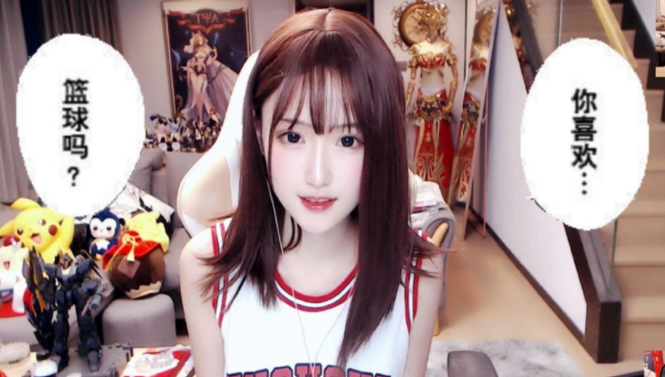 腐团儿深夜化身圣诞女郎,直播大跳"灯管舞,超管直接无视