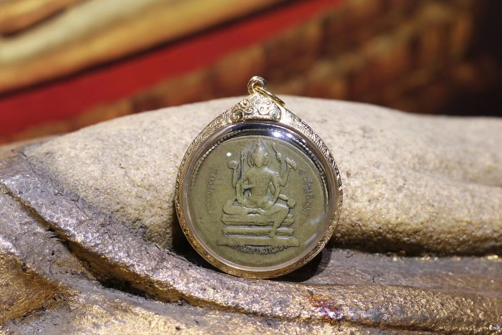 阿赞炼屈当一四面,阿赞炼屈当一四面神怎么样,瓦当四面佛