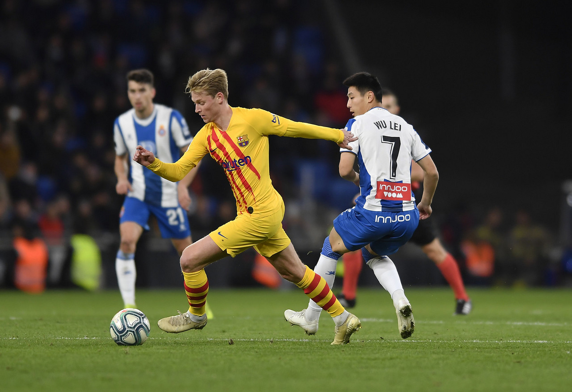 加泰罗尼亚超级杯比赛取消# 根据巴萨俱乐部的消息,本周三加泰罗难乔