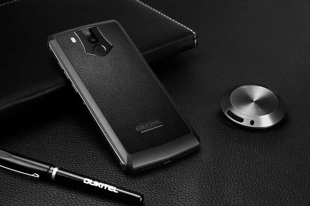 华强北再创新纪录!11000mah 8g 256g,这款新机售价竟不到1800元