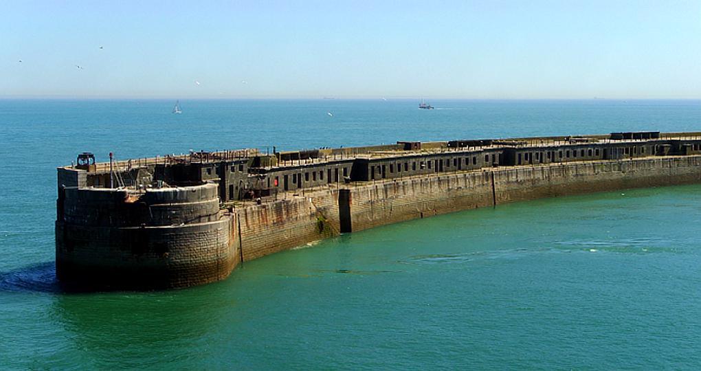 繁忙的多佛尔海峡