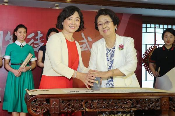 著名京剧表演艺术家,梅兰芳大师弟子李玉芙先生首开山门