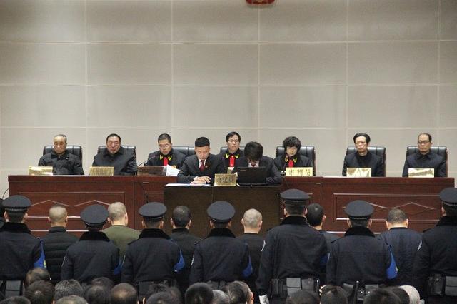 临潼法院公开宣判被告人王某渡等18人黑社会性质组织犯罪案