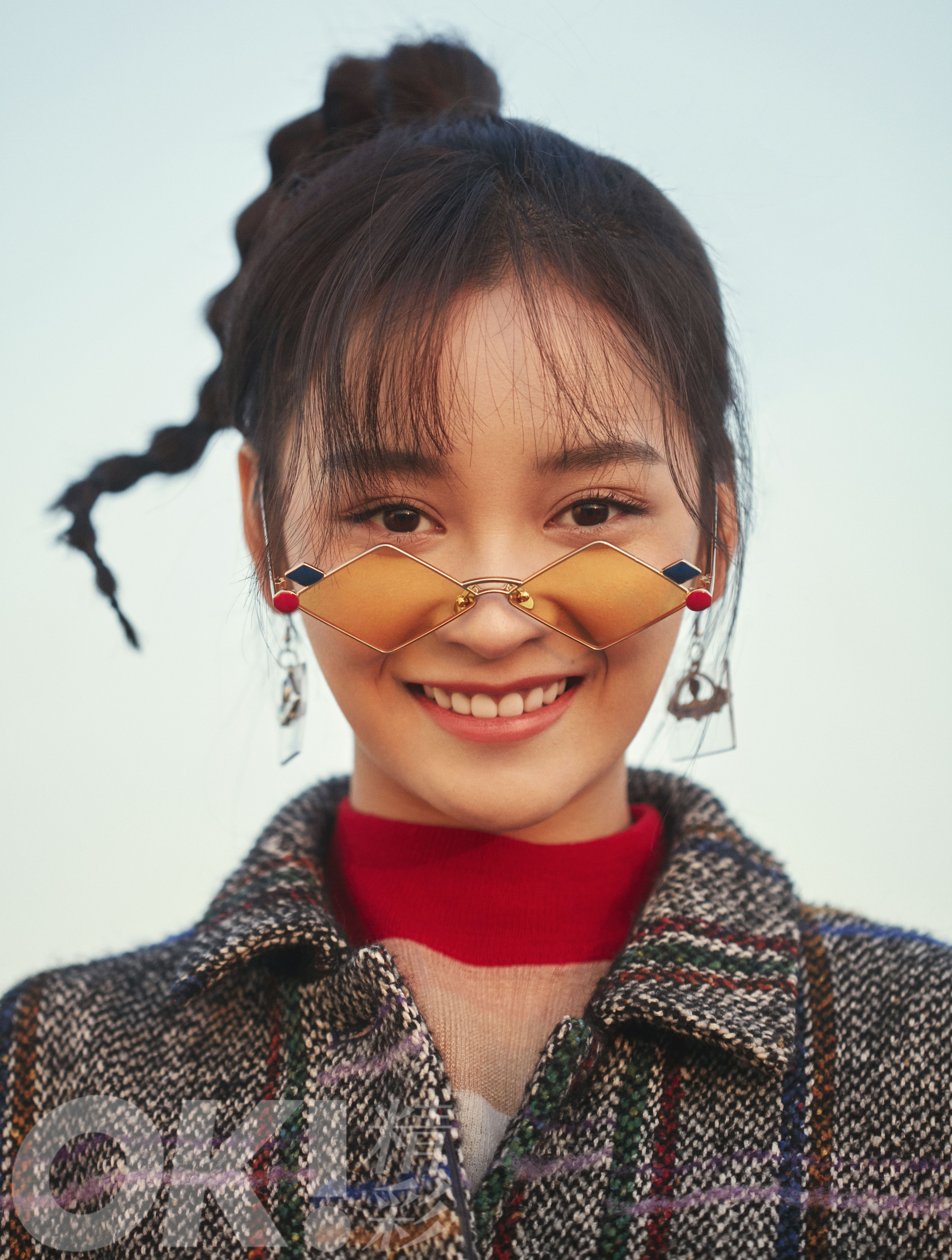 王一菲《ok!精彩》大片出炉 解锁新风格演绎萌酷girl