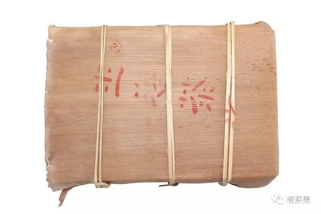 老茶档案:勐海茶厂2003年班章生态青砖1000克(大白菜系列)