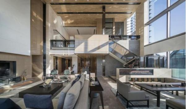 参观秋瓷炫住的豪宅,房子装修造价过千万,进门才知这么气派